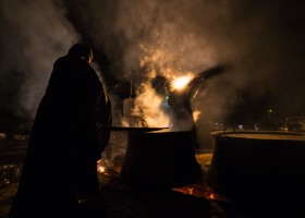 فراخوان ششمین سوگواره عاشورایی عکس هیأت-علی  حسن زاده-بخش اصلی -جلسه هیأت