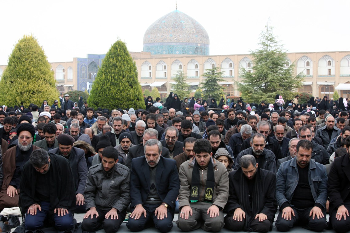 سوگواره سوم-عکس 12-فاخته جلایر نژاد-جلسه هیأت فضای بیرونی