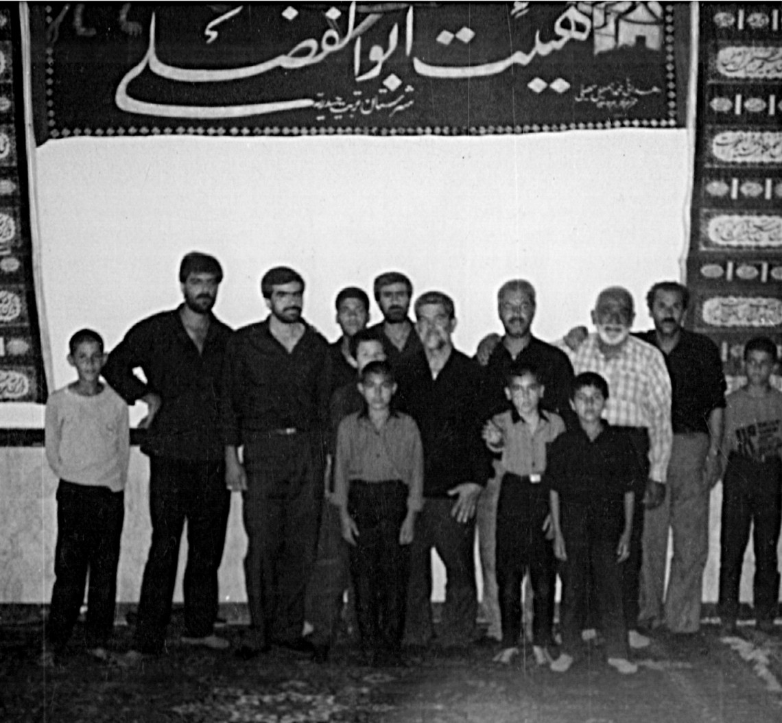 سوگواره سوم-عکس 16-الهام شیردل-جلسه هیأت یادبود