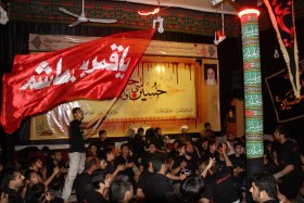 سوگواره چهارم-عکس 14-مهرداد  حسنی-جلسه هیأت فضای داخلی
