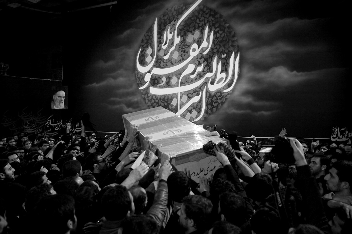 سوگواره پنجم-عکس 74-عبدالحسین بدرلو-جلسه هیأت فضای بیرونی