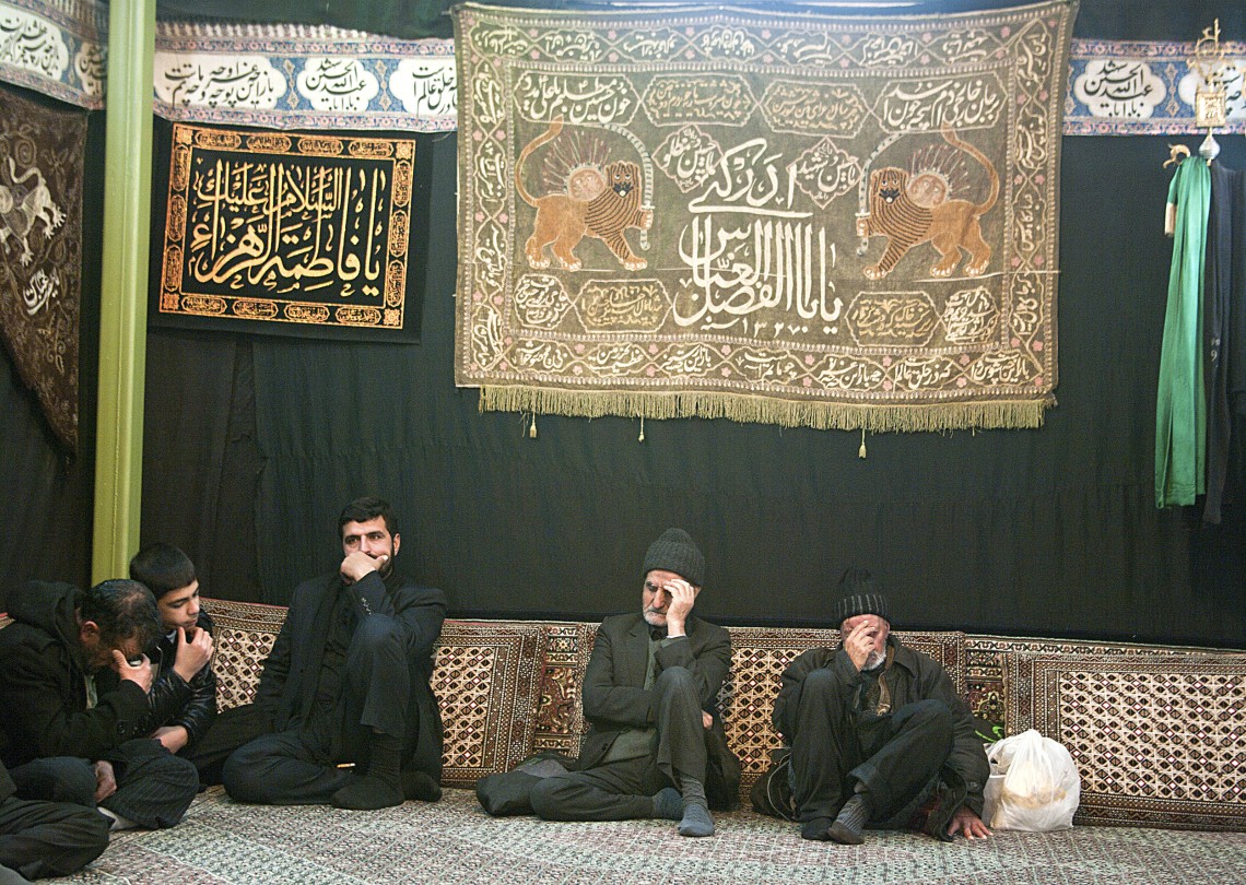 سوگواره چهارم-عکس 55-سلیمان گلی-جلسه هیأت فضای داخلی