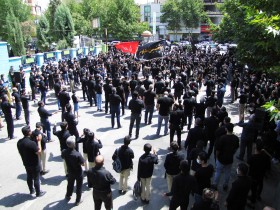 دهمین سوگواره عاشورایی عکس هیأت-امید مهاجر قارخون-مجالس احیای امراهل‌البیت علیهم‌السلام تک عکس-دوربین دیجیتال